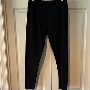LuLaRoe Tall & Curvy Black Leggings